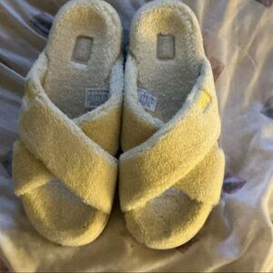 UGG yellowFluffy Slippers size 12 good condition